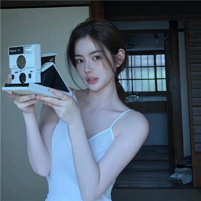 两女之间难为夫